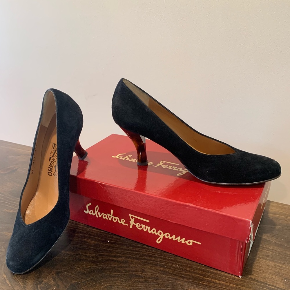 Salvatore Ferragamo pumps